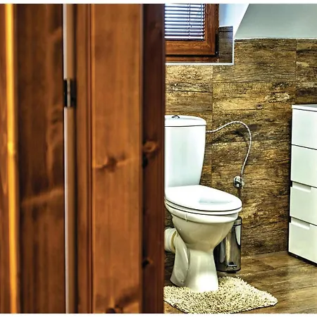 Two-bedroom Holiday In Stará Lesná