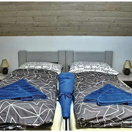 Two-bedroom Holiday In بيت للعطل *