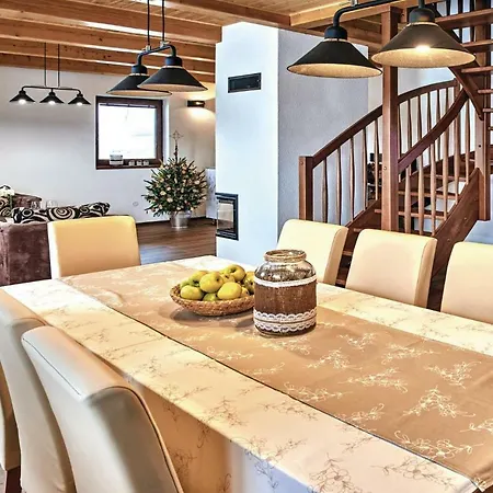 Two-bedroom Holiday In Vakantiehuis Stará Lesná