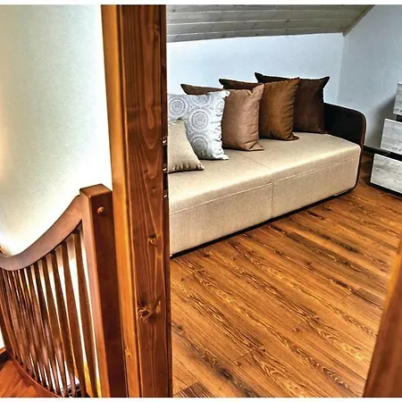 Two-bedroom Holiday In بيت للعطل *